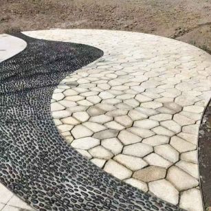 石家庄 黄金麻冰裂缝室外铺装效果完美展示