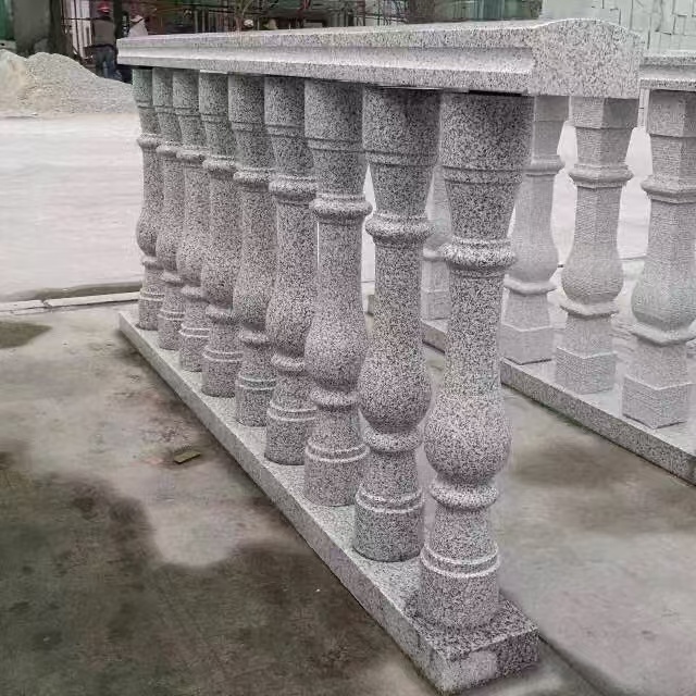 石家庄 芝麻白圆形光面花瓶柱，栏杆