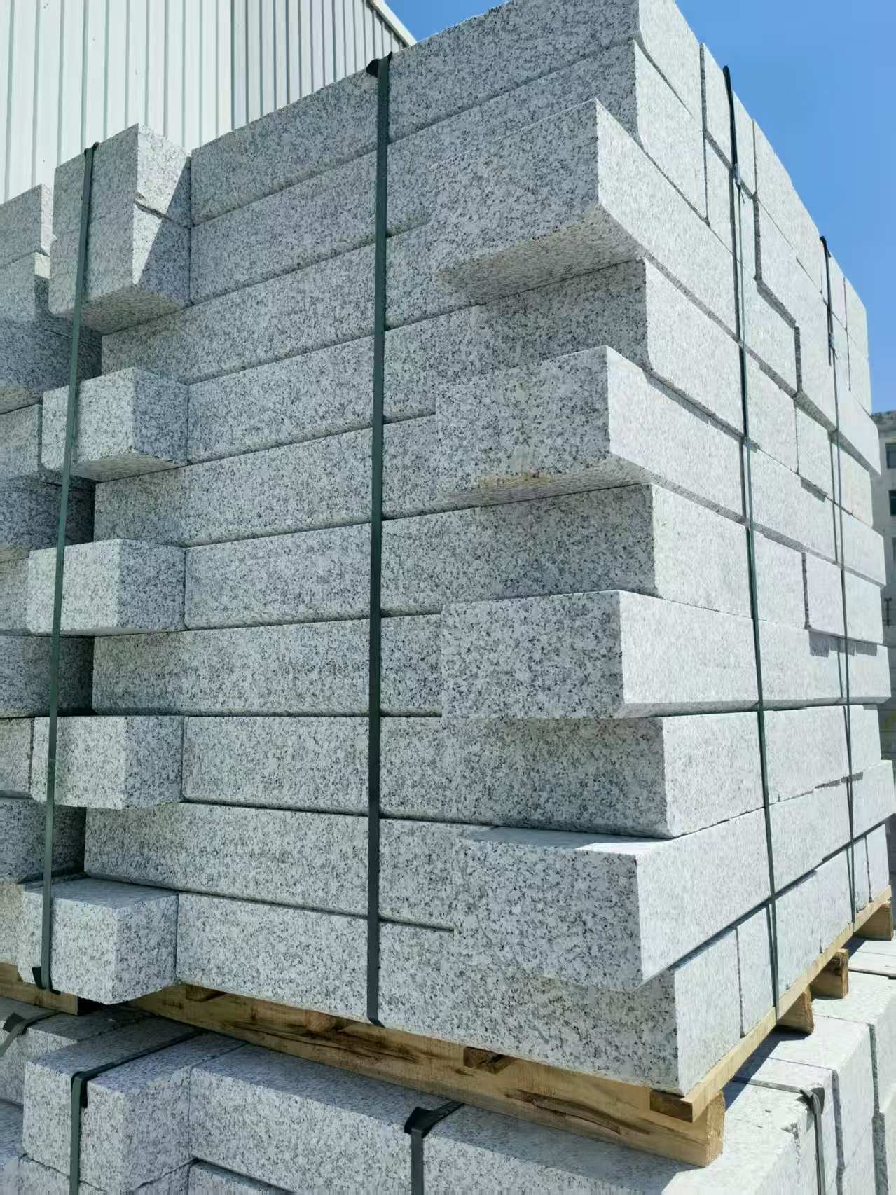 石家庄 路沿石颜色均匀、尺寸标准