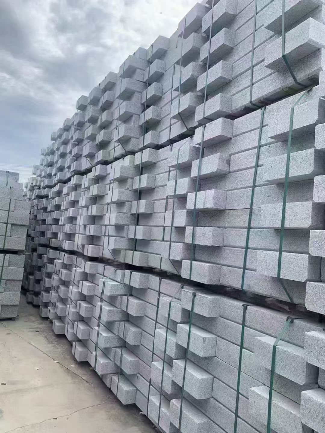 石家庄 芝麻灰侧石